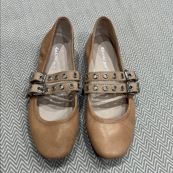 Gianni Bini Shoes - Gianni Bini  Brown Flats Timeless Elegance with Metal Buckles Size 7